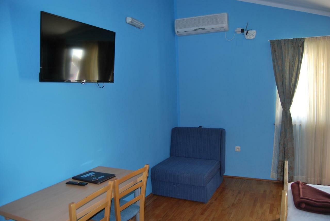 Apartments Srzentic Petrovac Exterior photo