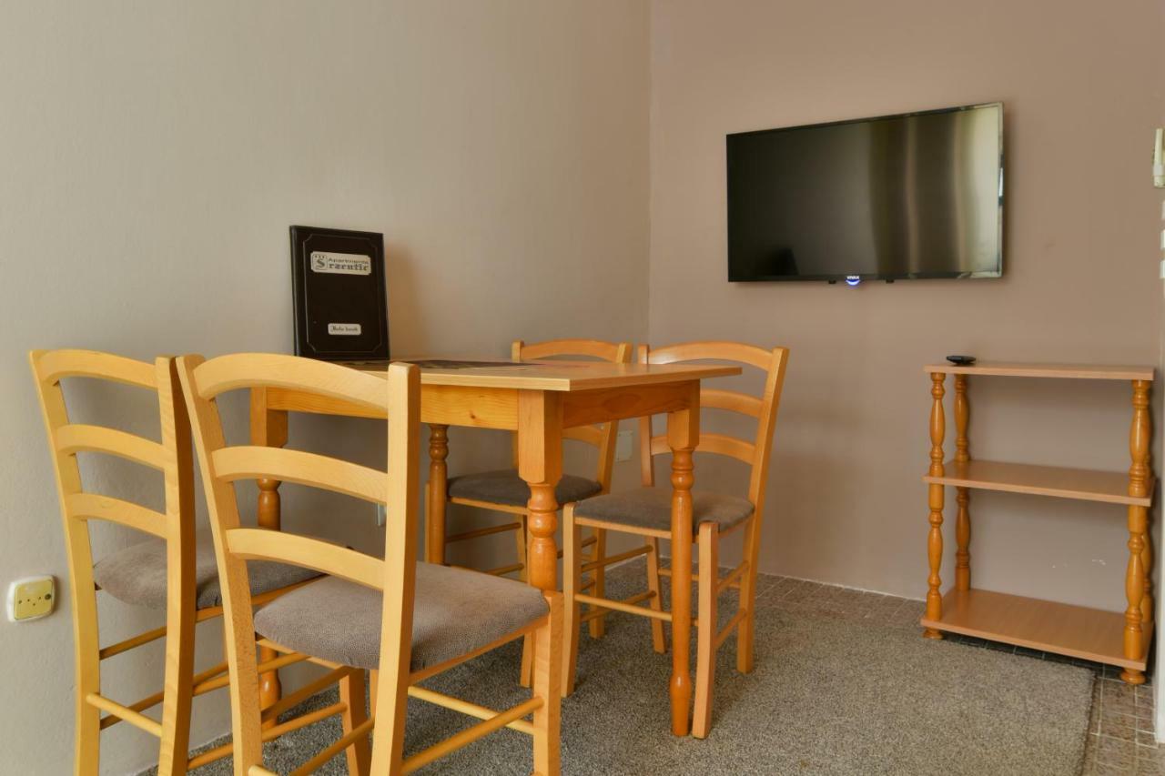 Apartments Srzentic Petrovac Exterior photo